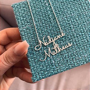 Colar com nome duplo fonte fina