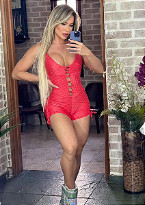 Macaquinho Vermelho Brocado com Zero Transparência