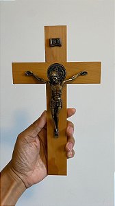 Crucifixo de Madeira Ouro Velho 25cm