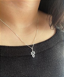 Pingente menina