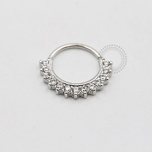 ARA35 Argola Frontal Cravejada Zircônia G Banho Ródio