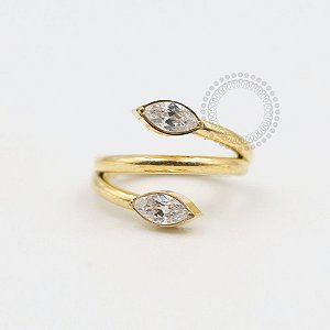 TN312 Segmento Pontas Navetes CZ Titânio PVD Gold (OUTLET)