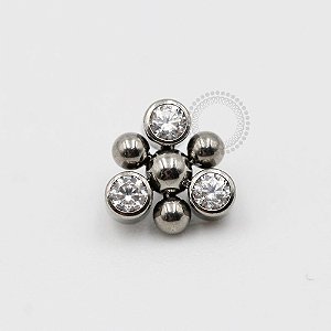 TN433 Topo Triangular 3 CZ Com Esferas Titânio