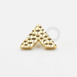 TN612 Topo V martelado titânio PVD gold