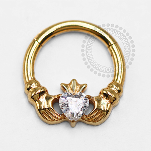 TN1386 Segmento Coração Delicado Titânio PVD Gold