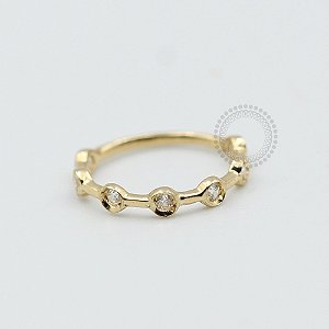 OR27 Argola Torção 6 Pedras CZ Ouro 18k