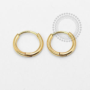 TN1848 Par De Brincos Argolinha Lisa 20mm Titânio PVD Gold