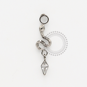 TN1870 Pingente Cobra Com Adereço Navete Cristal Titânio ASTM F-136