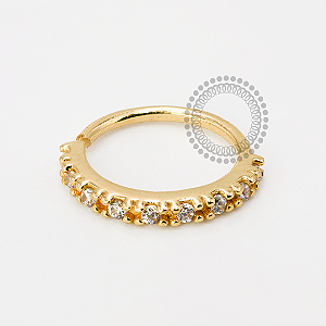 OR102 Argola Cravejada Modelo 4 Ouro 18K