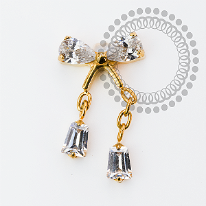 TN2149 Topo Laço Pingente CZ Titânio PVD Gold