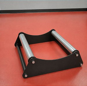 EXPOSITOR DE RODAS RT (ROLO AÇO)