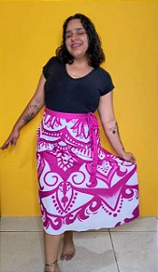 Saia Midi Transpassada Envelope de Amarrar com Fenda Longa - Estampa Exclusiva de Mandala Rosa Personalizada | Tamanhos P ao G2 Plus Size | Verão 2024