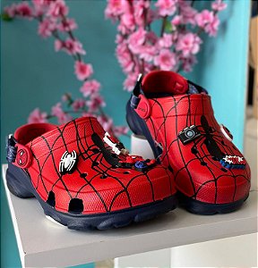 Sandália Crocs Classic Spider Man Clog Juvenil Red