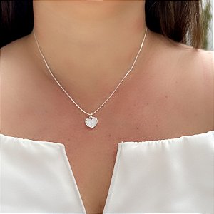 Colar Coração Branco