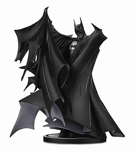 Batman Branco e Preto Todd McFarlane DC Comics DC Collectibles Original