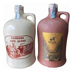 Kit Cachaça Porcelana Ouro Spezia 700ml + Terra Cota Ouro Spezia 700ml