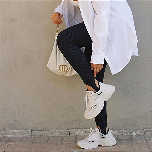 Calça Legguing com Pezinho Cintura Alta Modeladora Tendência