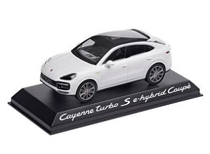 Automóvel Cayenne E3 Coupe Turbo S PHEV escala 1:43 Porsche Oficial