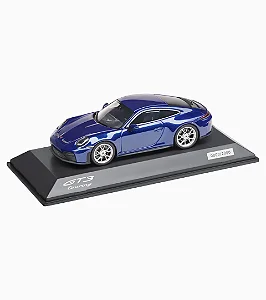 Porsche 911 GT3 com Pacote Touring (992.2) – Edição Limitada