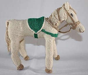 Cavalinho branco em crochê