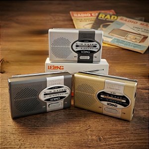 Mini Rádio Portátil AM FM Com Fone De Ouvido Lelong LE-651