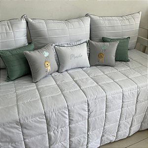 ENXOVAL DE CAMA 9 PEÇAS 200 fios leão amigo ( com todos enchimento e zíper)