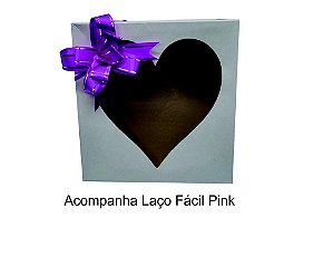 Caixa com visor Coração 15x15x4 (cm) branca - com laço fácil - 10 unid