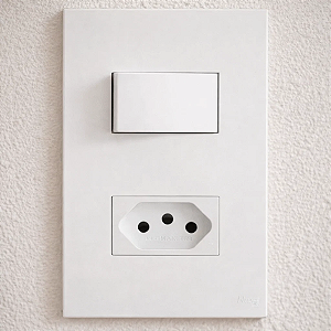CJ INTERRUPTOR SIMPLES + TOMADA 20A 4X2 - RECTA BRANCO SATIN FOSCO