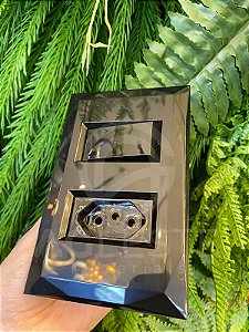 CJ INTERRUPTOR SIMPLES + TOMADA 10A 4X2 - DOHA PRETO