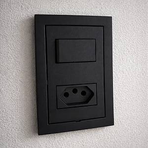CJ INTERRUPTOR SIMPLES + TOMADA 10A 4X2 - DICOMPEL EKRON PRETO