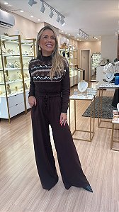 CONJUNTO TRICOT CALÇA/BLUSA ESTAMPADA MARROM