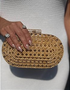CLUTCH ACRILICO TRELIÇA ARREDONDADA