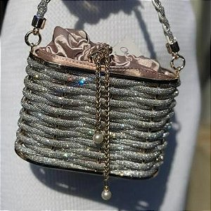 CLUTCH REDONDA CESTA PRATA