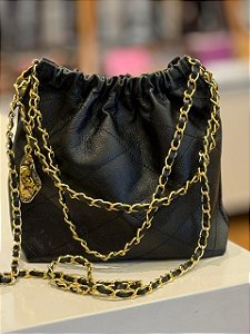 BOLSA SACO METALASSE ALÇA CORRENTE PRETA