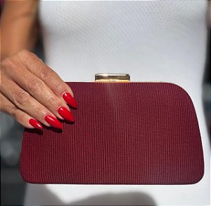 CLUTCH ARREDONDADA TECIDO MARSALA
