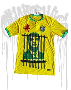 Camiseta Atrás das grades