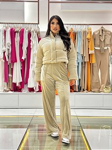 CONJUNTO PUFFER E CALÇA COM PUNHO VELUDO JAPÃO BEGE