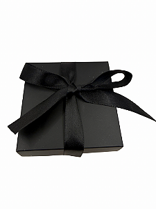 Caixa Preta com Laço