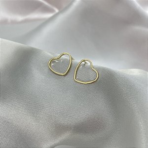 Brinco de Coração Vazado Banhado em ouro 18k