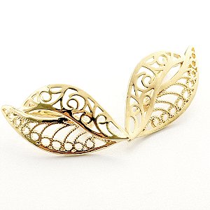 Brinco Delicado Formato Folha – Banhado em Ouro 18K