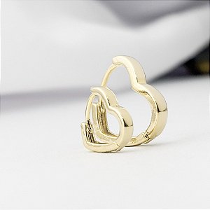 Brinco Argola em Formato de Coração Liso – Banhado em Ouro 18K