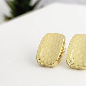 Brinco Retangular Chapa Diamantada – Banhado em Ouro 18K