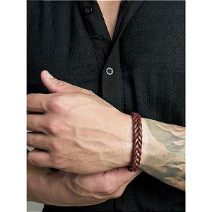 BRACELETE DE COURO TRANCADO COR MARROM COM FECHAMENTO AJUSTAVEL