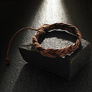 BRACELETE DE COURO E BARBANTE
