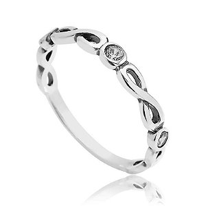 ANEL INFINITO COM ZIRCÔNIAS EM PRATA ENVELHECIDA