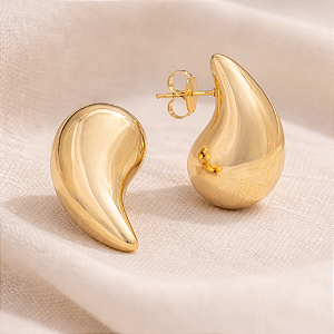 Brinco formato Gota Lisa - Banhado Ouro 18k