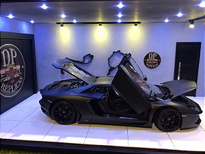 Lamborghini aventador LP 700-4 - CINZA CHUMBO