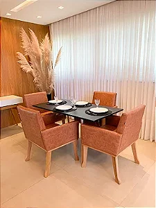 Conjunto Mesa Villa+ 4 Cadeiras UP