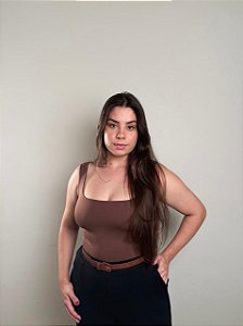 body lívia marrom