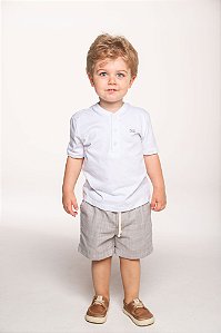 Conjunto camiseta de malha e bermuda